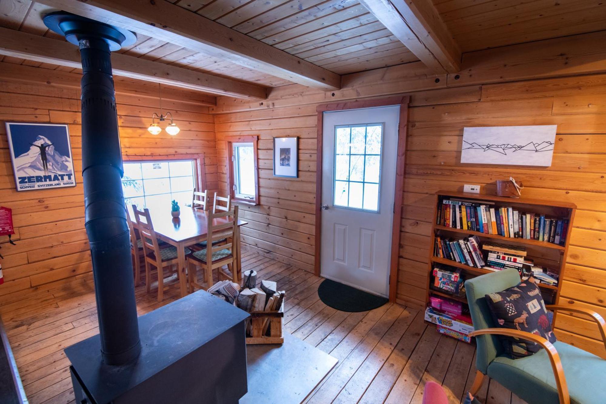 Little Atlin Lodge Tagish Extérieur photo